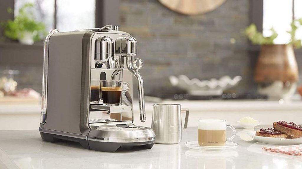 Ofertas em máquinas de café expresso manuais, superautomáticas e de cápsulas